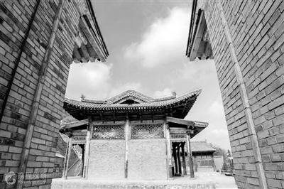 蘭州莊嚴(yán)寺，曾經(jīng)是一位帝王的皇宮內(nèi)苑