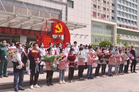 武漢戰(zhàn)“疫”中的隴南力量——隴南援助武漢醫(yī)療隊奮戰(zhàn)紀(jì)實