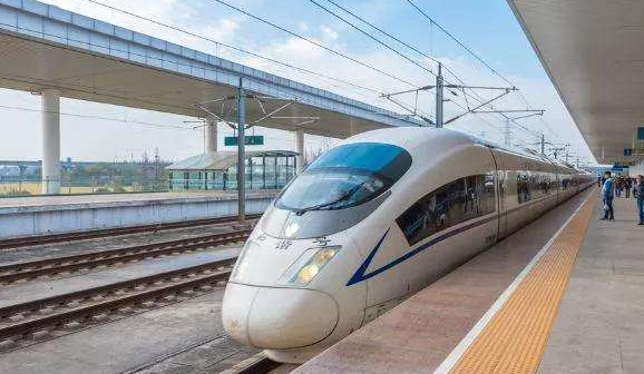 蘭鐵局將再開(kāi)3趟專列助力復(fù)工復(fù)學(xué)