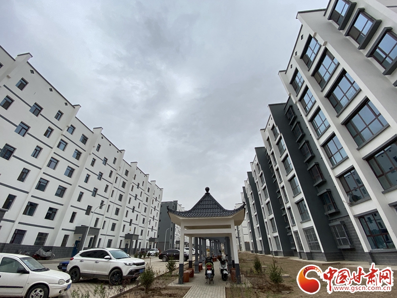【甘肅省決戰(zhàn)決勝脫貧攻堅(jiān)】景泰縣：易地搬遷挪窮窩 安居樂(lè)業(yè)奔小康