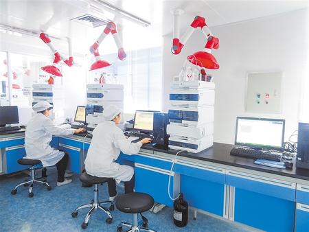 【抓“六穩(wěn)” 促“六?！薄繙p輕企業(yè)負(fù)擔(dān) 幫助渡過難關(guān)