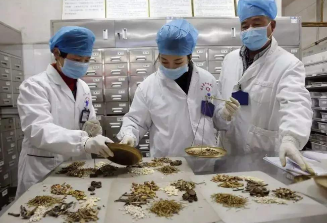 新冠肺炎疫情人物同防市民如何做？請看這里！