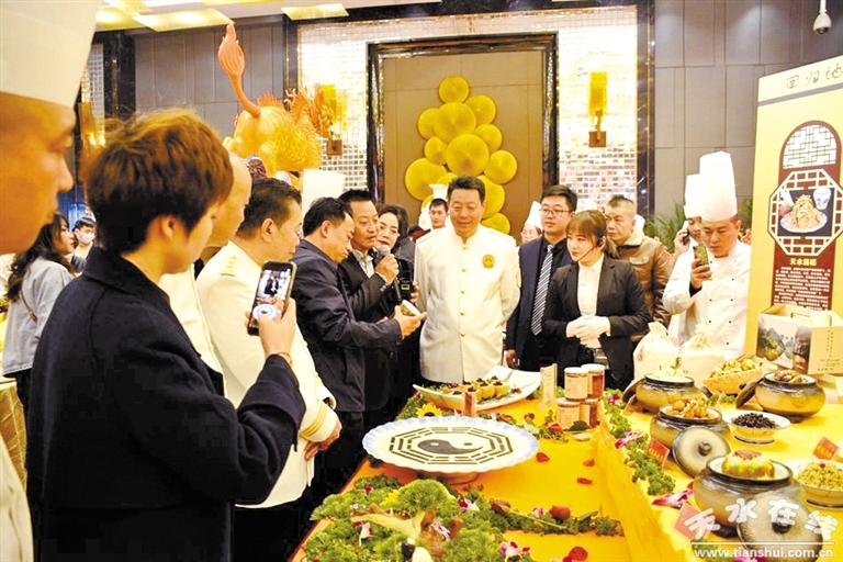 隴菜藝術盛典聚焦隴菜經(jīng)濟新成就——中國烹飪大師、甘肅省隴菜協(xié)會會長趙長安專訪