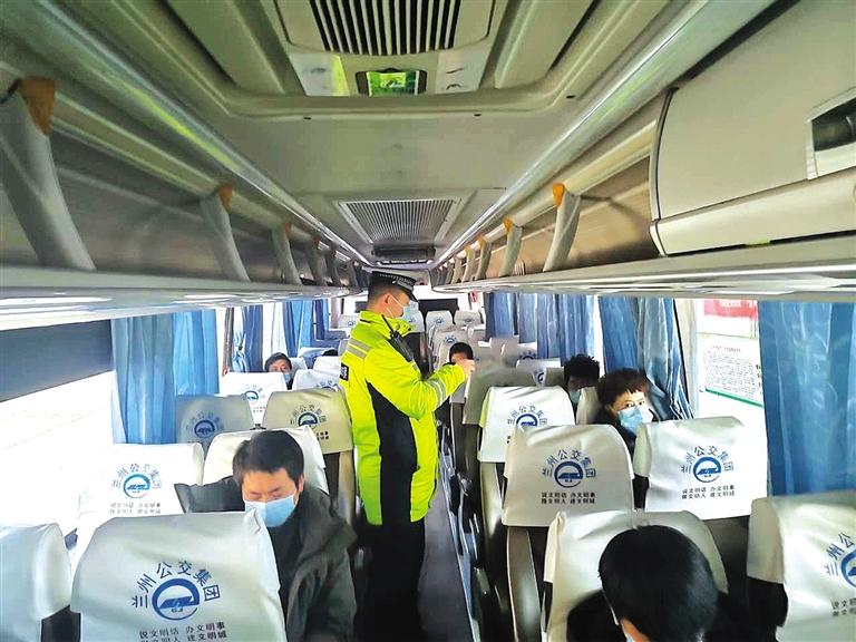 蘭州交警啟動(dòng)春運(yùn)最強(qiáng)交通安全保障已查處超員31起、飲酒醉酒駕駛39起