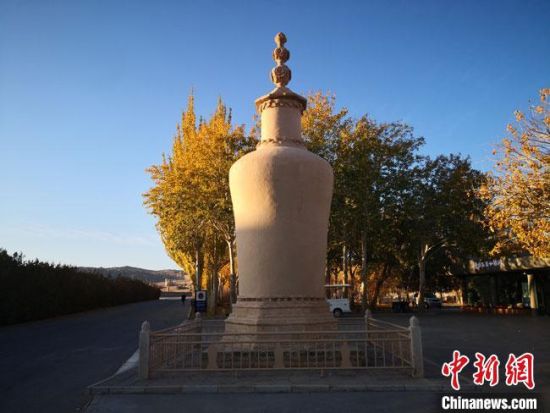 圖為2020年11月，沐浴在晨光中的莫高窟道士塔。(資料圖) 馮志軍 攝