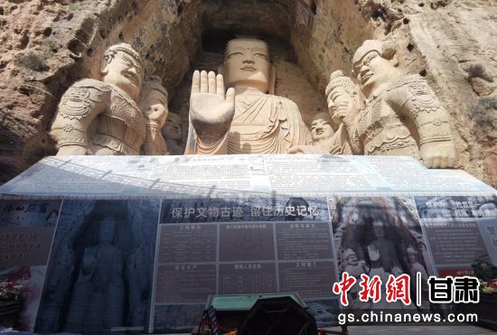 時(shí)下，中國“石窟鼻祖”天梯山石窟第13窟大佛足部與局部危巖體搶救性保護(hù)項(xiàng)目正在施工。圖為施工現(xiàn)場。陳曉斌 攝