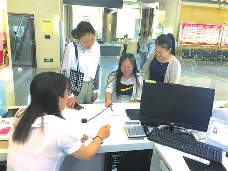 【聚焦】優(yōu)化營商環(huán)境 推進(jìn)高質(zhì)量發(fā)展——瓜州縣創(chuàng)新企業(yè)服務(wù)機(jī)制紀(jì)實