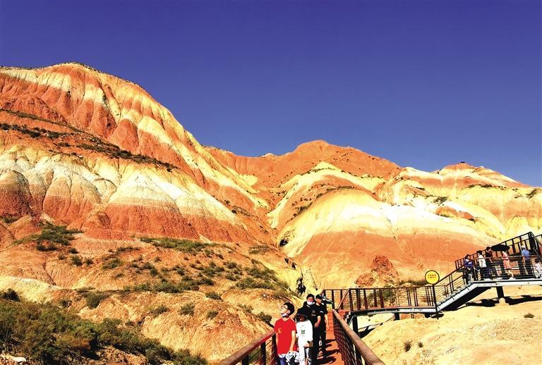 攜程《2021年國(guó)慶假期出游總結(jié)報(bào)告》出爐  西安、上海、北京、西寧、成都成甘肅省主要客源地