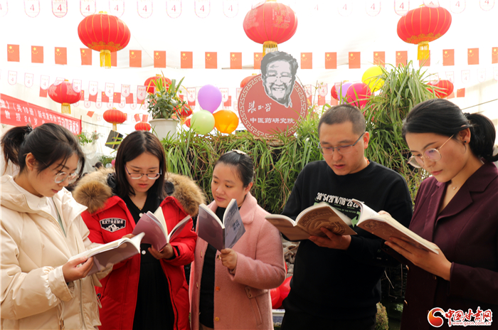 甘肅著名中西醫(yī)結(jié)合專家再出新作 《裴正學(xué)中西醫(yī)結(jié)合臨床經(jīng)驗(yàn)集》系列叢書發(fā)布