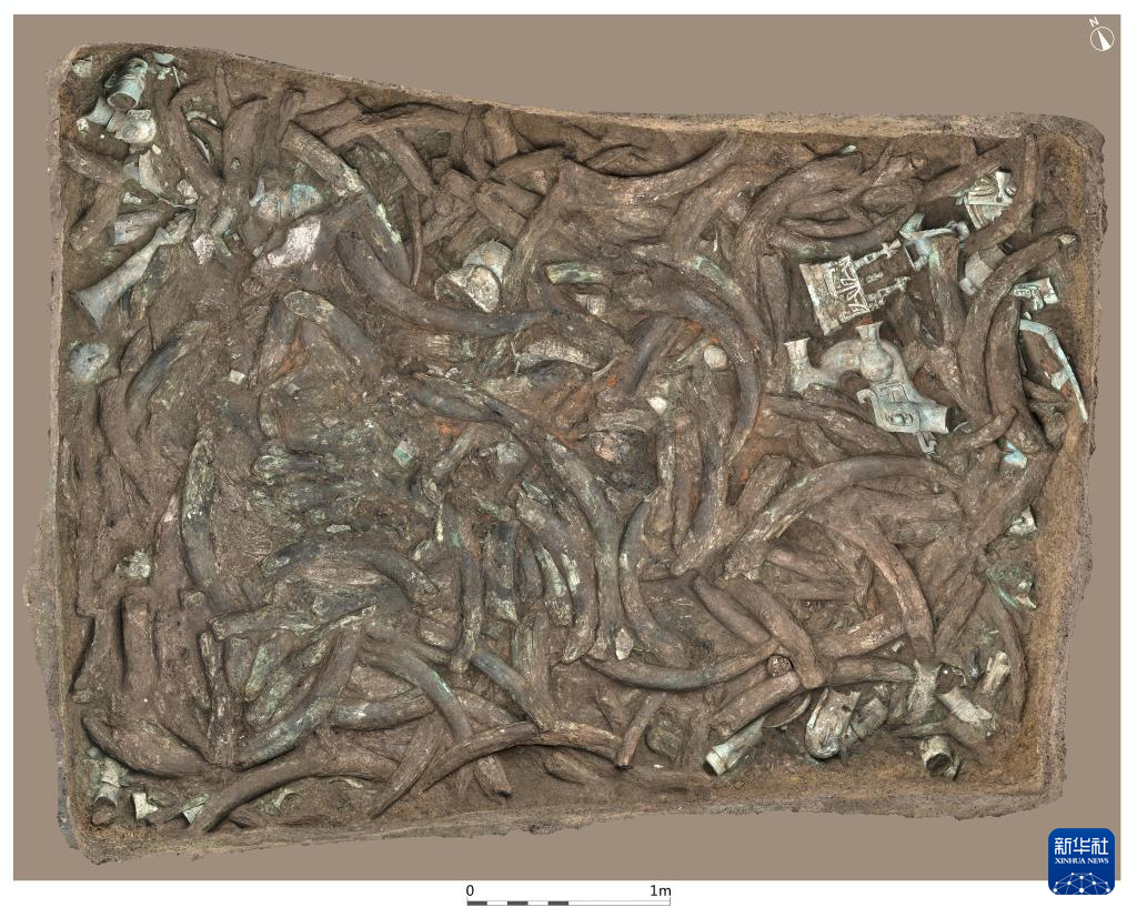 四川廣漢市三星堆商代遺址八號(hào)坑（資料圖）。