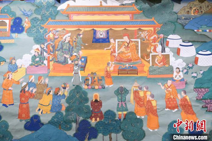 8月20日，在蘭州市博物館展出的大型歷史題材卷軸唐卡“涼州會盟”?！〈魑牟?攝