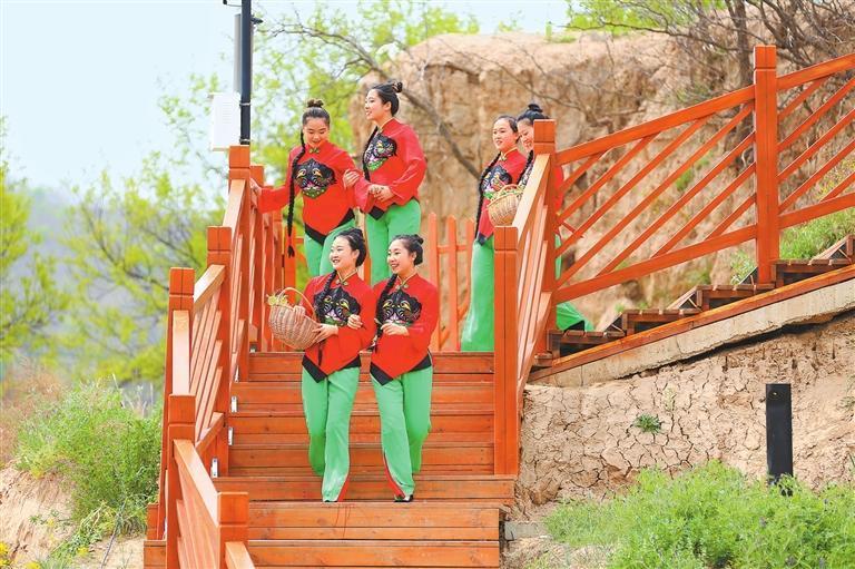 民歌聯(lián)唱 李曉鵬