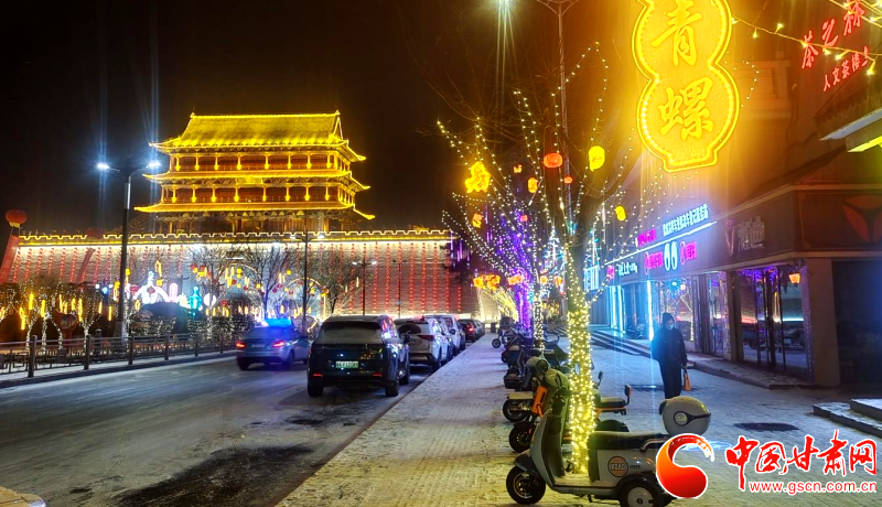 【新春走基層】飛雪似玉！初春的武威雪夜美輪美奐 
